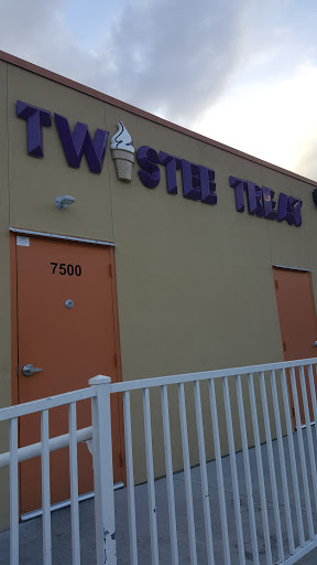 Ice Cream Shop «Twistee Treat Tidwell», reviews and photos, 7500 W Tidwell Rd, Houston, TX 77040, USA