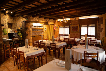 Restaurant Amonaren Etxea - Carrer del Noguer, 1, 43772 Botarell, Tarragona, Spain