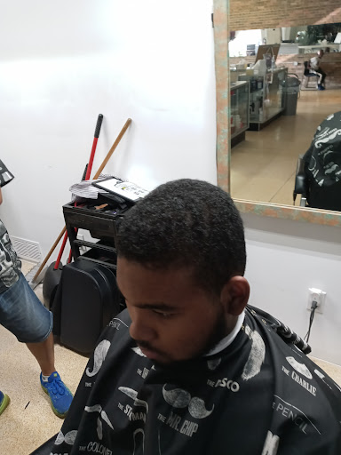 Barber Shop «Struthers Unisex Barber Shop», reviews and photos, 26010 Eureka Rd, Taylor, MI 48180, USA