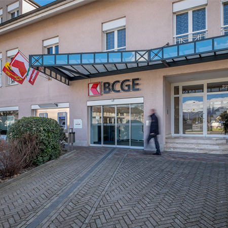 Kommentare und Rezensionen über Agence BCGE Vernier