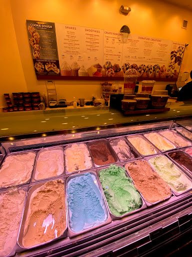 Ice Cream Shop «Cold Stone Creamery», reviews and photos, 6 Broadway, Lynbrook, NY 11563, USA