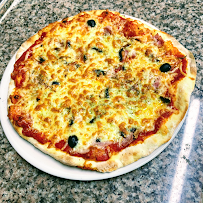 Pizza du Restauration rapide tyzoly snack pizza à Bassan - n°2