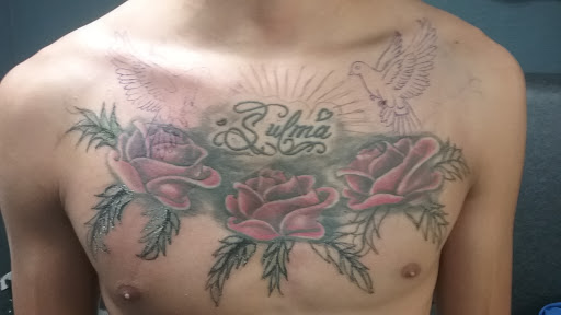 Tattoo Shop «Royal Ink», reviews and photos, 6408 Gulf Fwy, Houston, TX 77023, USA