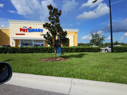 Pet Supply Store «PetSmart», reviews and photos, 601 Centerview Blvd, Kissimmee, FL 34741, USA