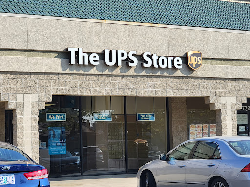 Shipping and Mailing Service «The UPS Store», reviews and photos, 7726 N First St, Fresno, CA 93720, USA