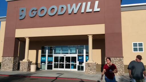 Thrift Store «99th & Buckeye Goodwill Retail Store & Donation Center», reviews and photos, 2933 S 99th Ave, Tolleson, AZ 85353, USA