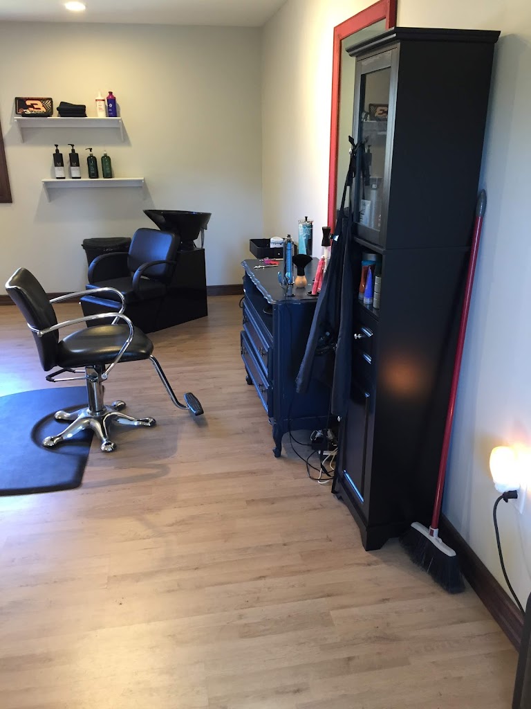 Traditions Hair Parlor 27295