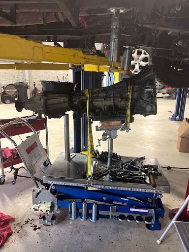 Auto Repair Shop «Full Service Automotive», reviews and photos, 25617 Old Fredericksburg Rd, Boerne, TX 78015, USA