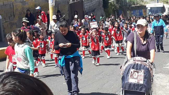 Opiniones de Escuela General Básica Latacunga en Latacunga - Escuela