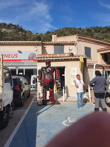 First Stop Botti Bonifacio