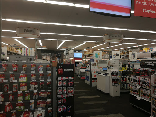 Office Supply Store «Staples», reviews and photos, 991 Providence Hwy, Norwood, MA 02062, USA