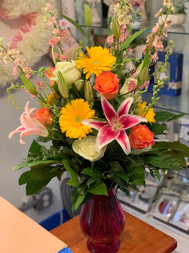 Florist «Country Cottage», reviews and photos, 795 Rappahannock Dr, White Stone, VA 22578, USA