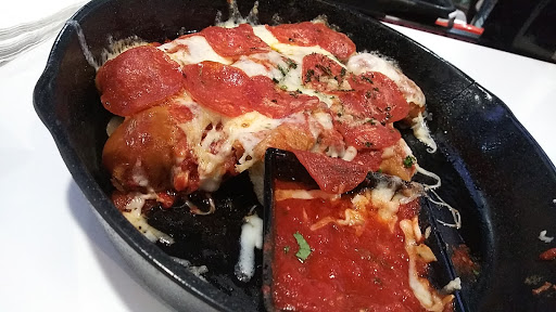 Sports Bar «Dave & Busters», reviews and photos