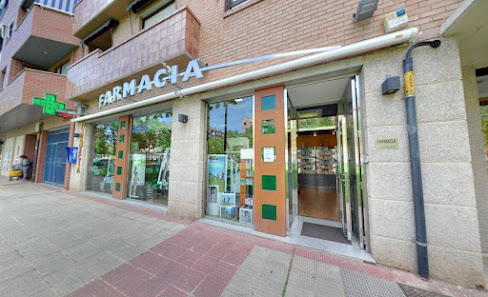 Farmacia Ana Gurrea C. Juan II, 9, 26007 Logroño, La Rioja, España