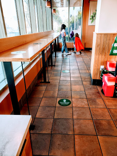 Shopping Mall «West Hollywood Gateway», reviews and photos, 7100 California Route 2, Los Angeles, CA 90046, USA