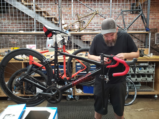 Bicycle Store «Chainheart Cycling Studio», reviews and photos, 897 Riverside Dr, Woodfin, NC 28804, USA