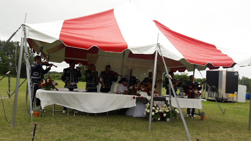 Restaurant «Roosters GuitarBQ», reviews and photos, 2650 Camp Crucis Ct, Granbury, TX 76048, USA