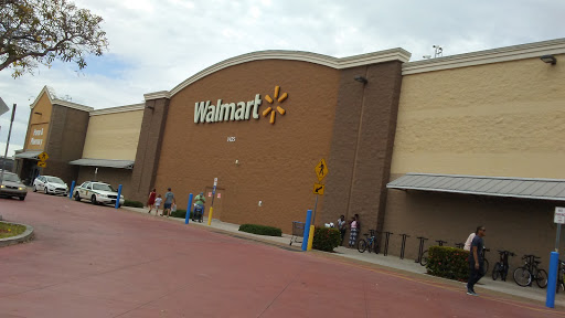 Department Store «Walmart Supercenter», reviews and photos, 1425 NE 163rd St, North Miami Beach, FL 33162, USA