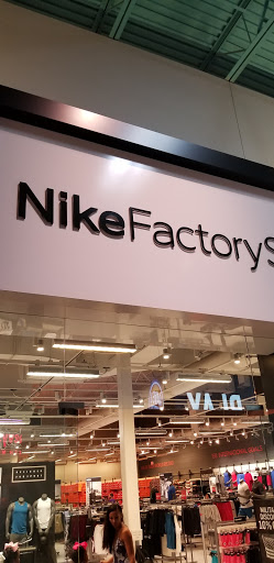 Clothing Store «Nike Factory Store», reviews and photos, 7000 Arundel Mills Cir #372, Hanover, MD 21076, USA