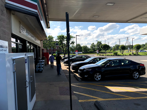 Convenience Store «7-Eleven», reviews and photos, 43251 John Mosby Hwy, Chantilly, VA 20152, USA