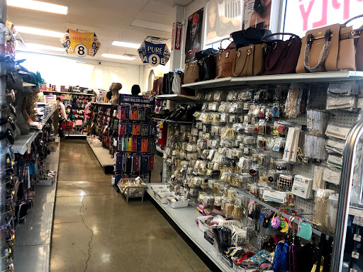 Beauty Supply Store «US Hair & Beauty Supply & Wig», reviews and photos, 3670 E Main St, Columbus, OH 43213, USA