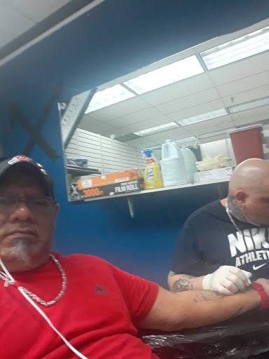 Tattoo Shop «Xtreme Piercing & Tattoo Shop», reviews and photos, 6301 NW Loop 410, San Antonio, TX 78238, USA