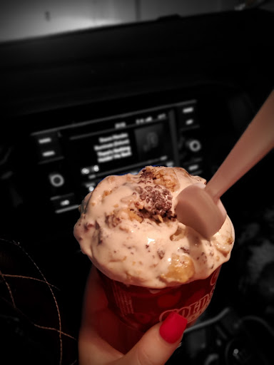 Ice Cream Shop «Cold Stone Creamery», reviews and photos, 1709 Emmet St N, Charlottesville, VA 22901, USA