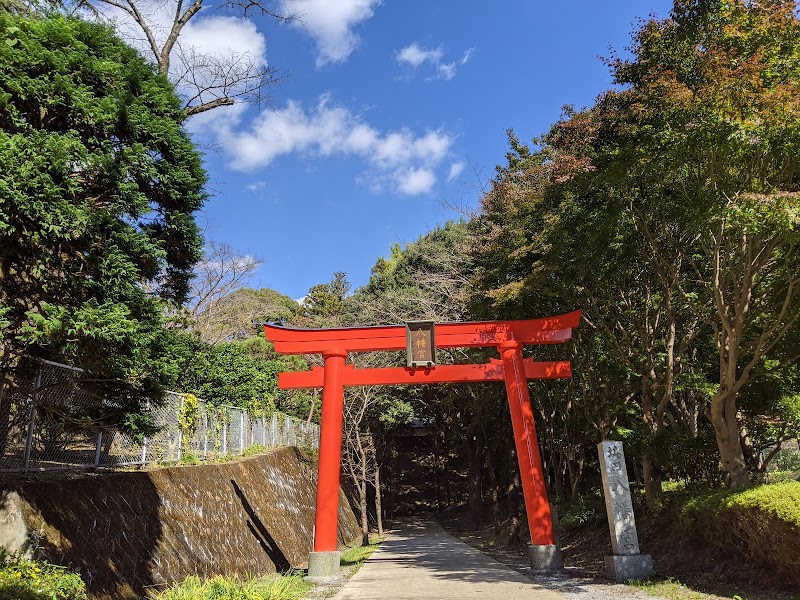 塙田八幡宮鳥居