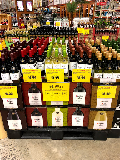 Liquor Store «Whitehouse Liquor & Wine», reviews and photos, 650 Hylan Dr, Rochester, NY 14623, USA