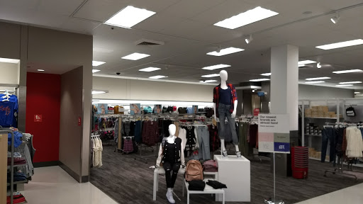 Shopping Mall «Addison Mall», reviews and photos, 2970 W Addison St, Chicago, IL 60618, USA