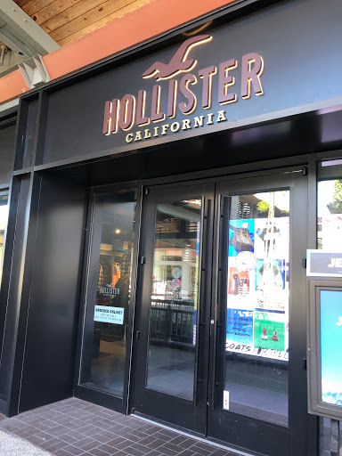 Clothing Store «Hollister Co.», reviews and photos, 8888 SW 136th St #550, Miami, FL 33176, USA