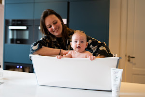 Tiny Library office - Baby product rental