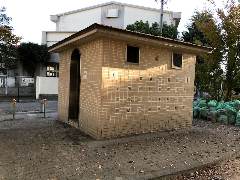東志賀公園公衆トイレ