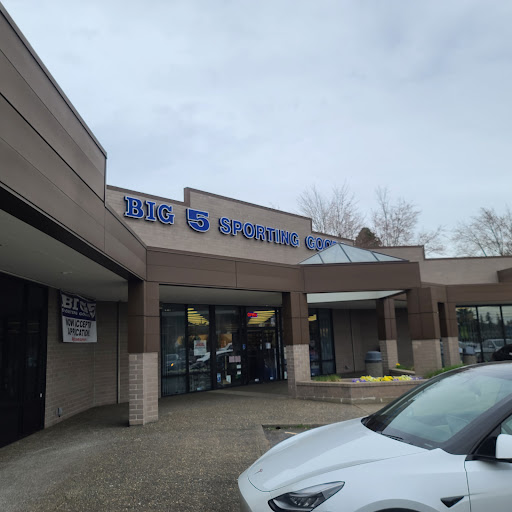 Sporting Goods Store «Big 5 Sporting Goods - Tigard», reviews and photos, 11705 SW Pacific Hwy, Tigard, OR 97223, USA
