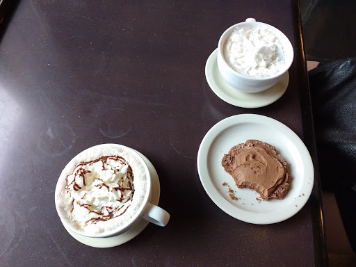 Coffee Shop «Broadway Cafe», reviews and photos, 4106 Broadway, Kansas City, MO 64111, USA