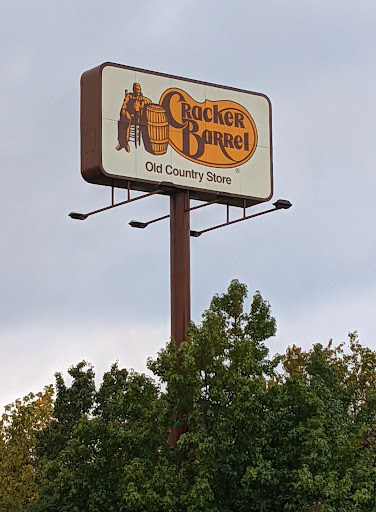 American Restaurant «Cracker Barrel Old Country Store», reviews and photos, 11993 Chase Plz, Cincinnati, OH 45240, USA