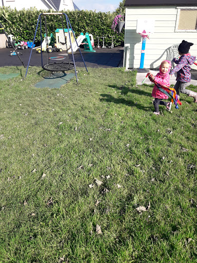 Little Wonders Montessori School