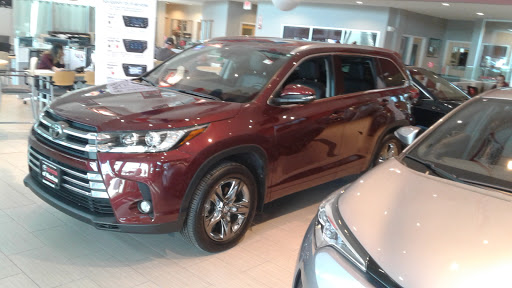Used Car Dealer «Toyota of Nashua», reviews and photos, 10 Marmon Dr, Nashua, NH 03060, USA