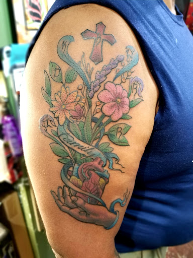 Explore minimalist tattoo ideas for woman, creative tattoo ideas in Miamisburg, available at Blue Byrd Tattoo