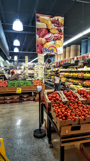 Grocery Store «Bravo Supermarkets», reviews and photos, 2668 Tamiami Trail E, Naples, FL 34112, USA