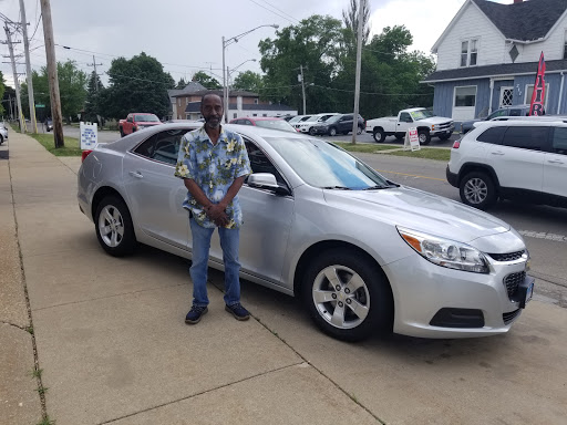 Used Car Dealer «Tom Sparks Auto», reviews and photos, 216 S 1st St, DeKalb, IL 60115, USA