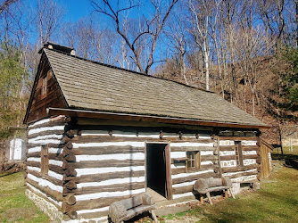 Lower Swedish Cabin