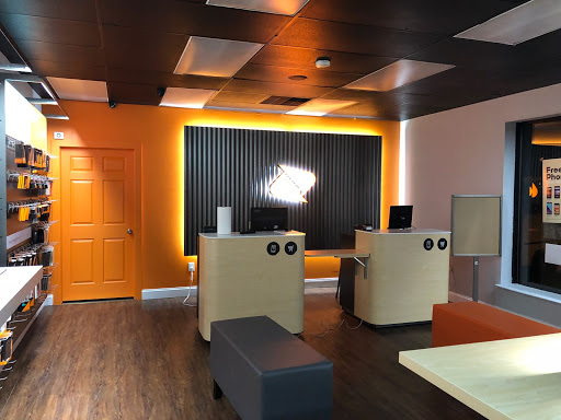 Cell Phone Store «Boost Mobile Ossining (Cell Phone Service & Repair)», reviews and photos, 152 S Highland Ave, Ossining, NY 10562, USA