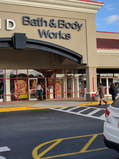 Beauty Supply Store «Bath & Body Works», reviews and photos, 1000 Tanger Dr, Locust Grove, GA 30248, USA