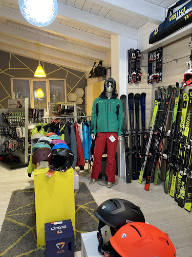 Opinii despre Ski-Shop.ro | Volkl | Leki | Tecnica | Blizzard/ Briko în <nil> - Magazin de biciclete