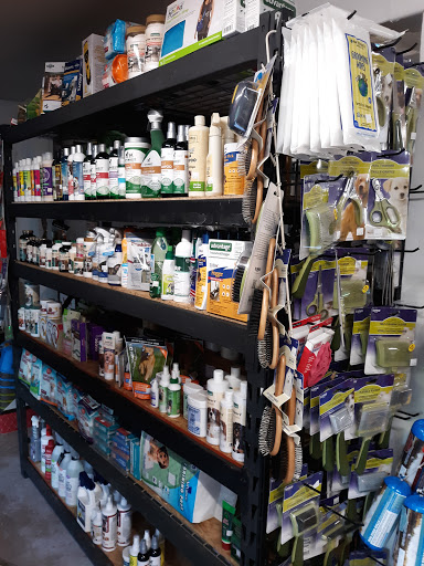 Pet Supply Store «Barkers Pet Suplies», reviews and photos, 15250 River Rd, Guerneville, CA 95446, USA