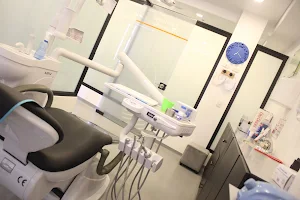 Dentigroup - Odontología image