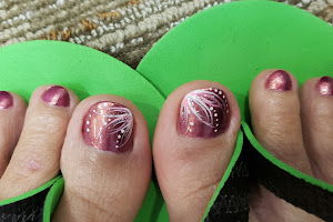 Brenda's Nails