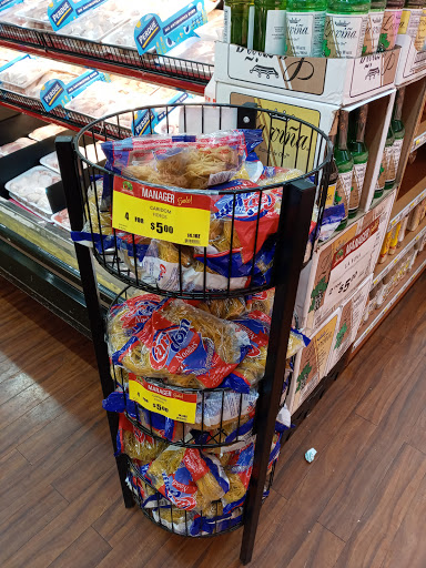 Supermarket «Food Fair La Gran Marqueta», reviews and photos, 946 Market St, Paterson, NJ 07513, USA