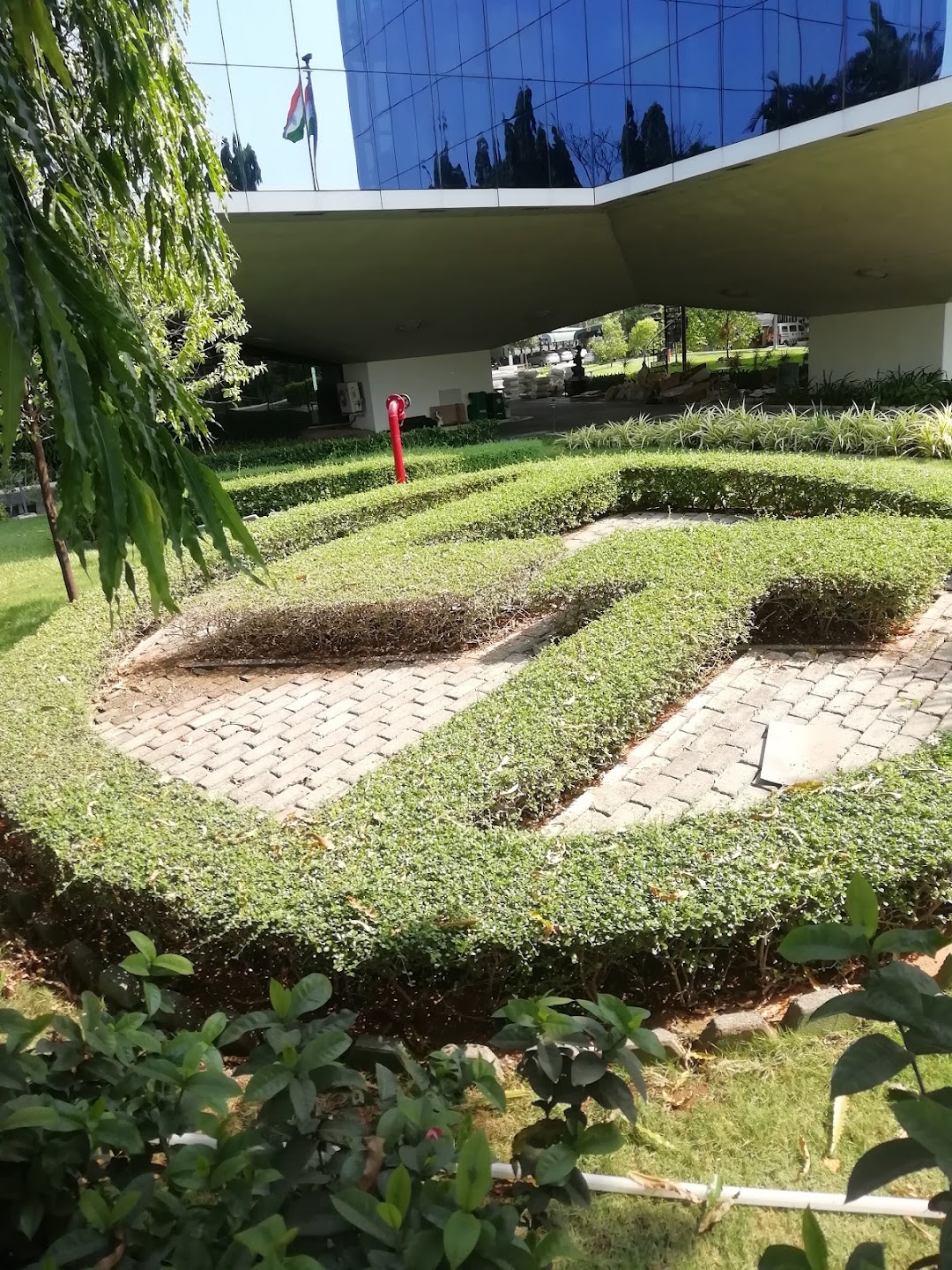 L&T
